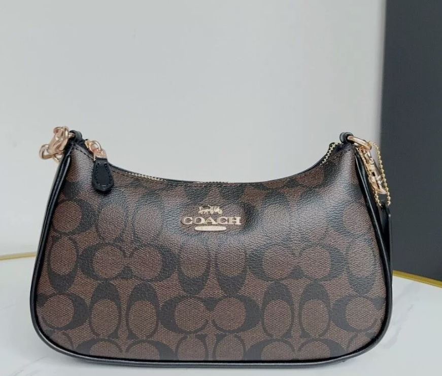 COACH Teri Shoulder Bag In Sinature Canvas