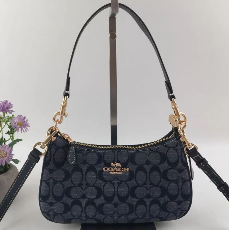 COACH Teri Shoulder Bag In Sinature Canvas