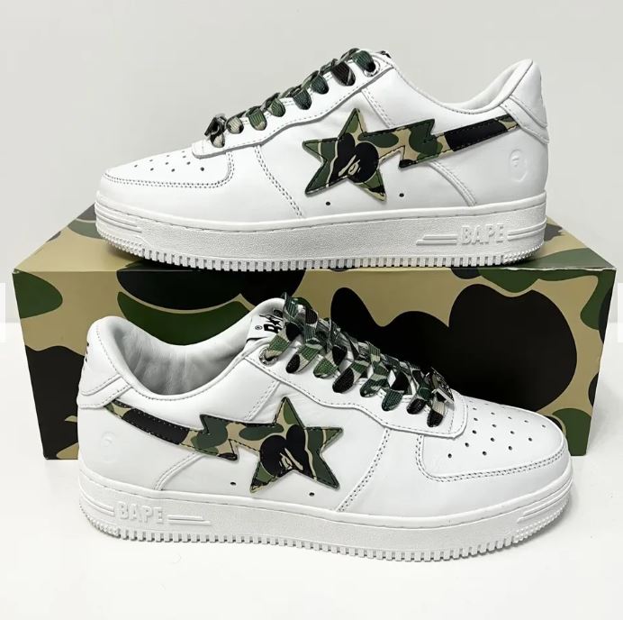 A Bathing Ape Bape Sta M2 Low Top Sneakers + Extra Laces + Socks